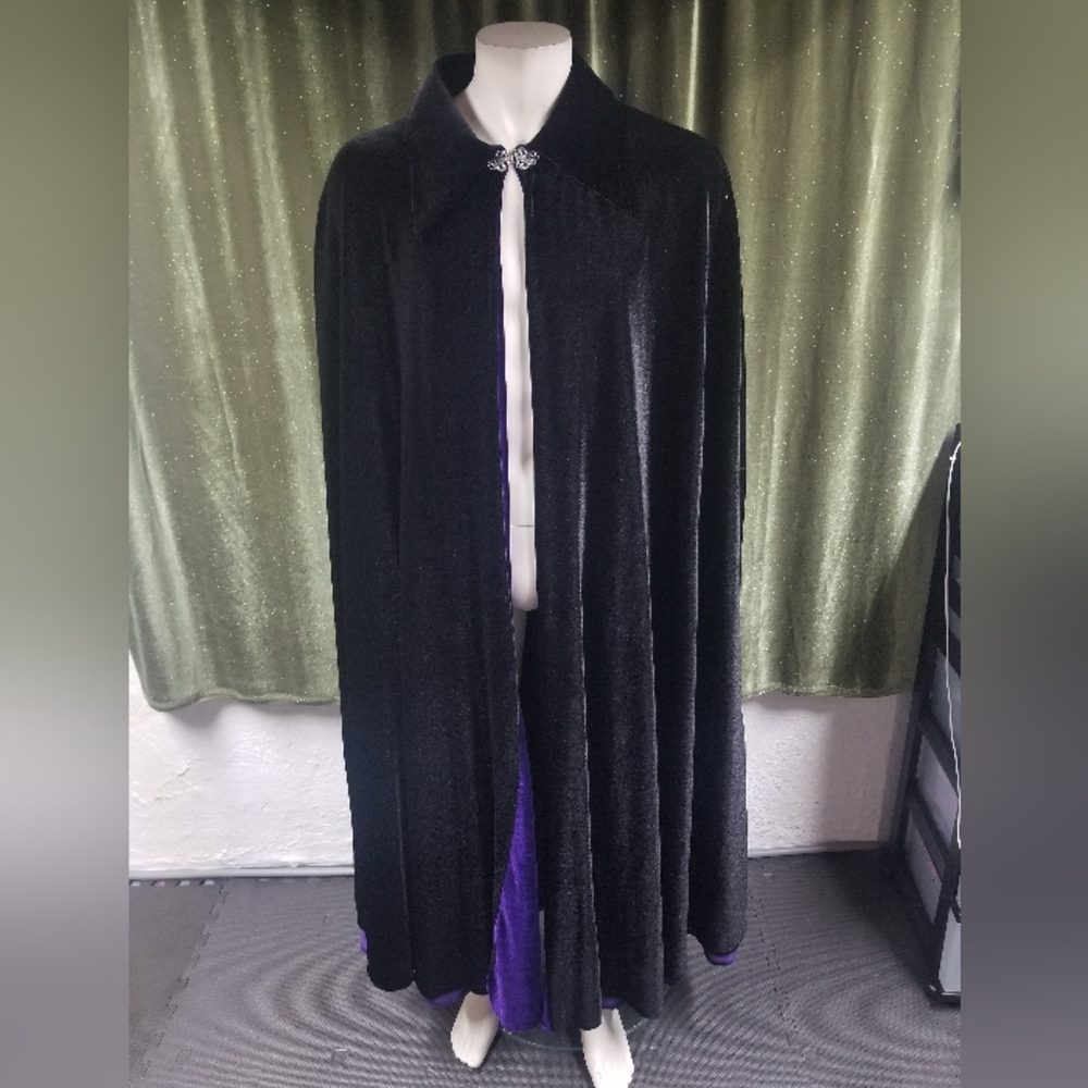 Velvet Witch/Dracula Gothic Dress Cape
